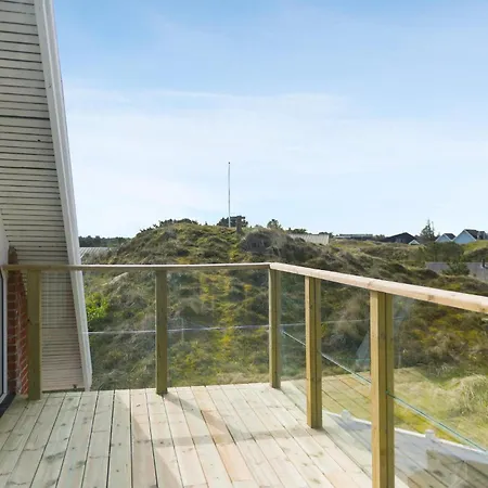 4 Bedroom Stunning In Hébergement de vacances *