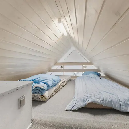 4 Bedroom Stunning In 펜션