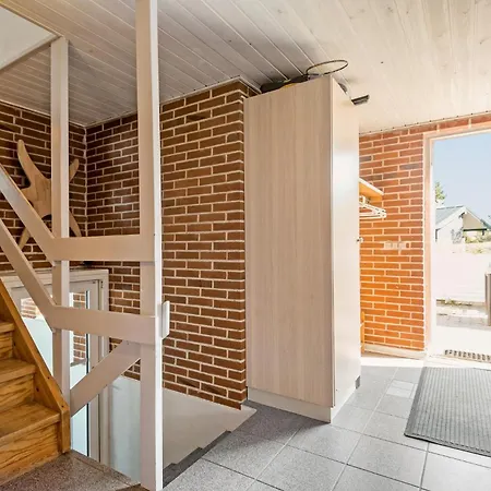 4 Bedroom Stunning In *