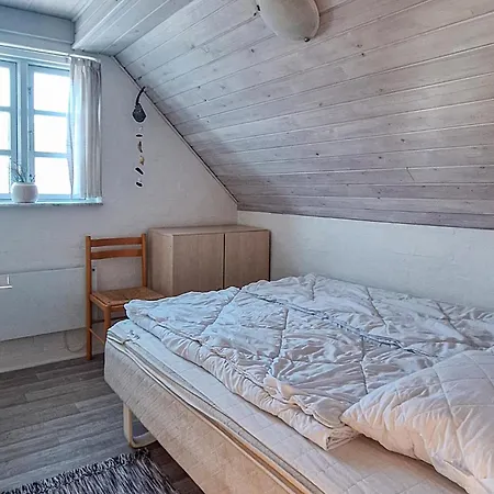 Holiday home 4 Bedroom Stunning In Fano